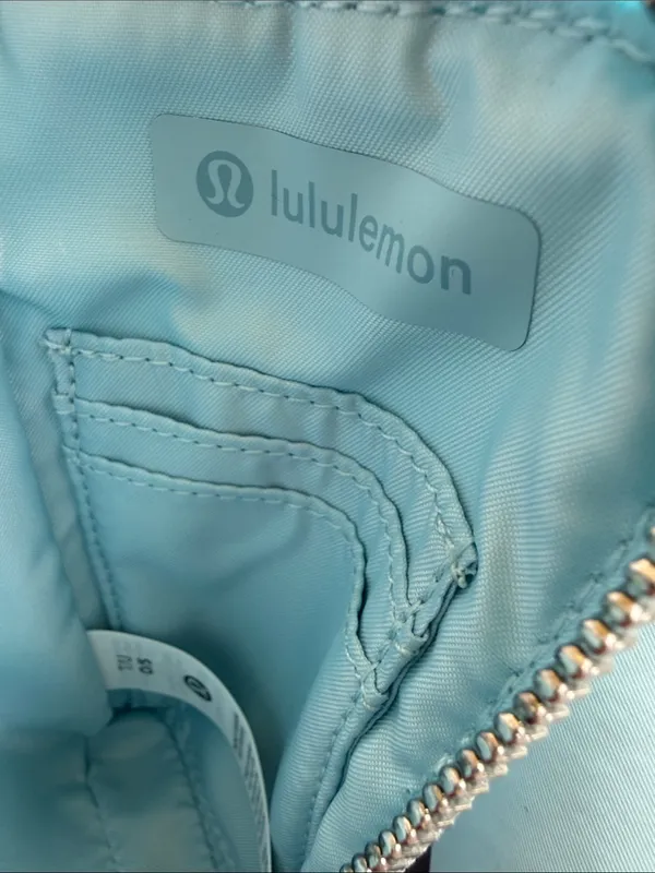 lululemon athletica Dual Pouch Wristlet Wallet in Foam - Image 8