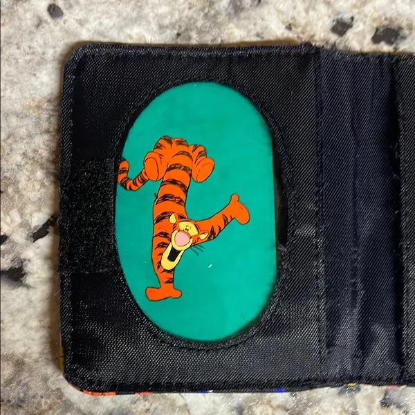 Vintage Winnie the Pooh and Tigger Bifold Wallet - Rare 90’s Disney - Image 4