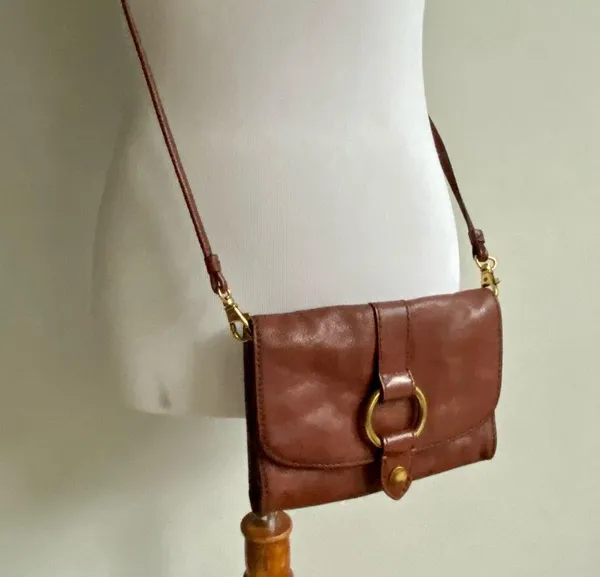 FRYE Ring Crossbody Purse Handbag Brown Leather - Image 13