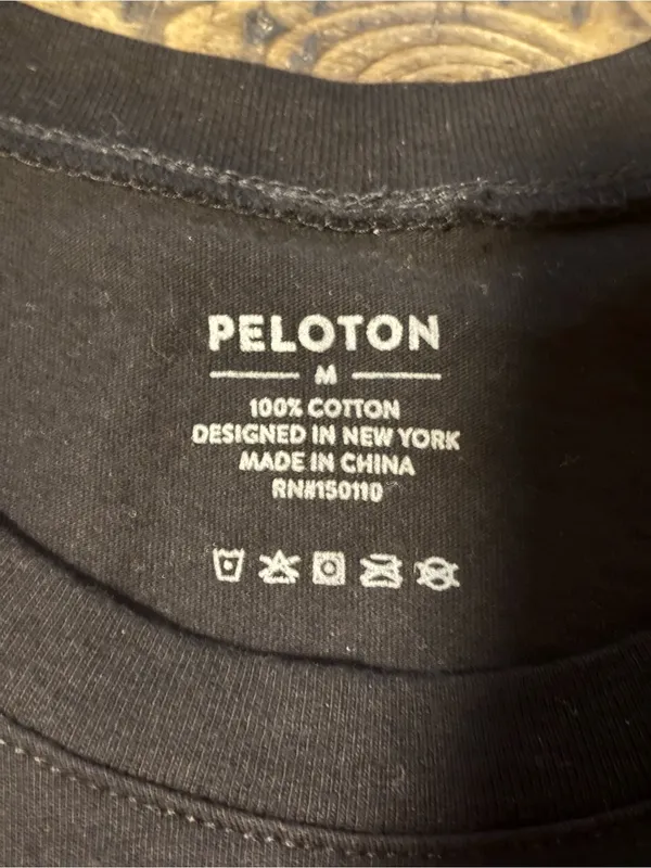 Peloton‎ NYC Graphic Muscle Tank Top Black Size M Words Print Activewear Unisex - Image 6