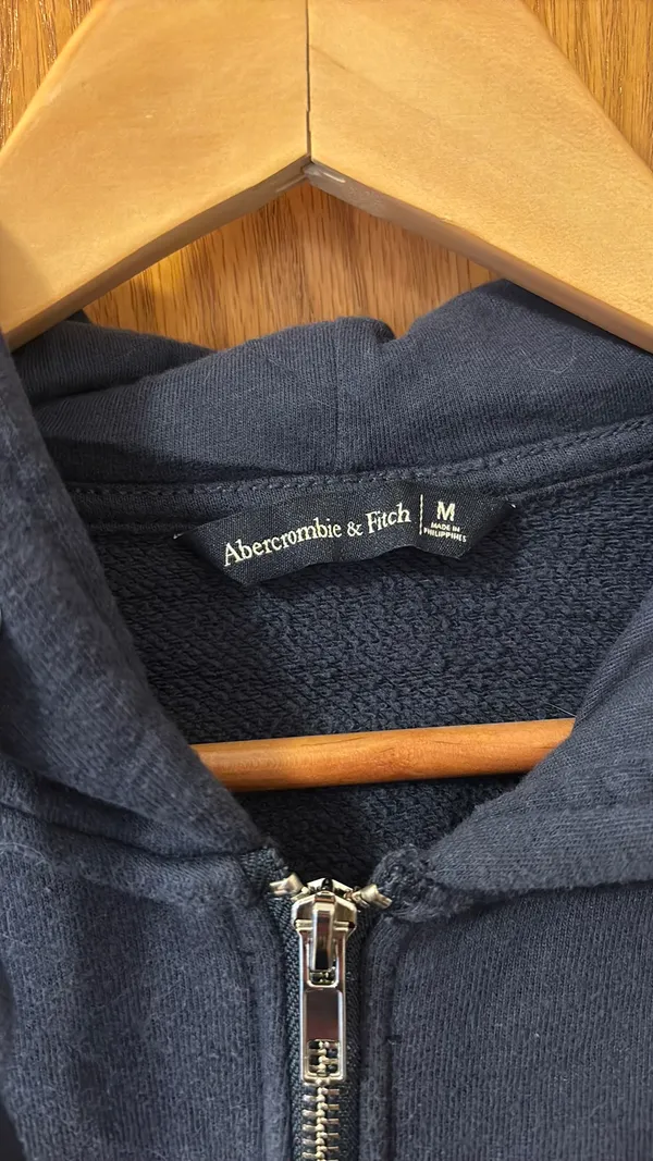Abercrombie Sweatshirt - Image 3