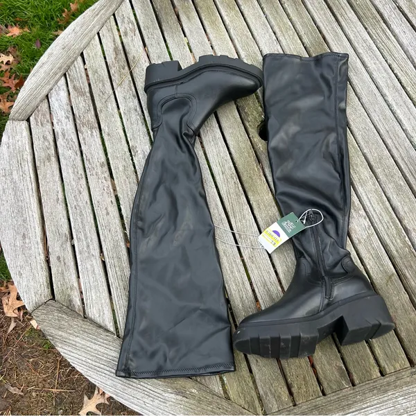 Wild Fable Nwt Women's Round Toe Lug Sole Chunky Over Knee High Platform Boots size 6 black - Image 3