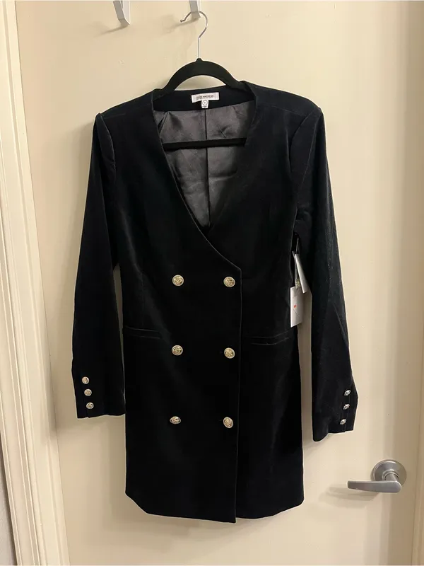 Good American Velvet Blazer Dress in Black Medium - Image 4
