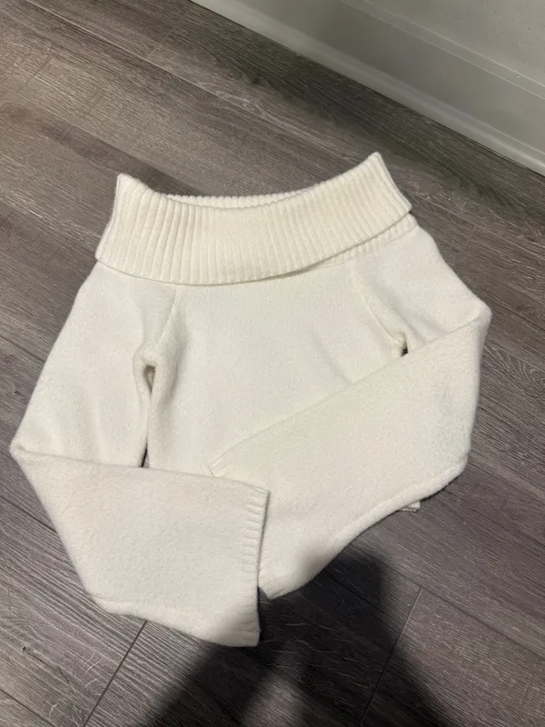 Shein Sweater Top - Image 2
