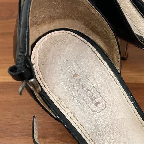 COACH Hellena Black Soft Patent Leather T-strap Kitten Heels Sandals Size 7.5B - Image 13