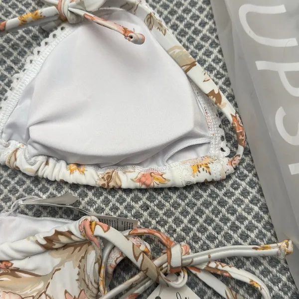 Cupshe Sunset Florals Triangle Bikini Top & Standard Rise Bottoms Set nwt - Image 8