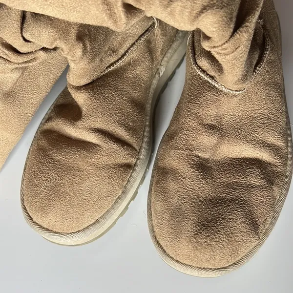 Skechers Australia Tan Faux Fur Shearling Winter Boots Slouchy Button Size 7 - Image 5