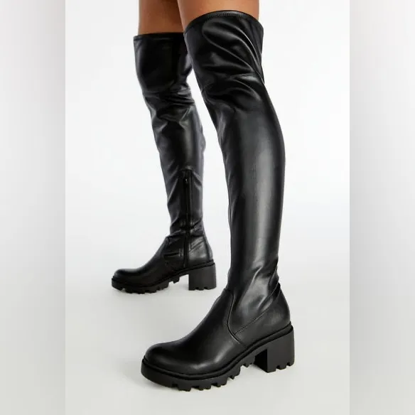 Black Lug Sole Over - Image 4