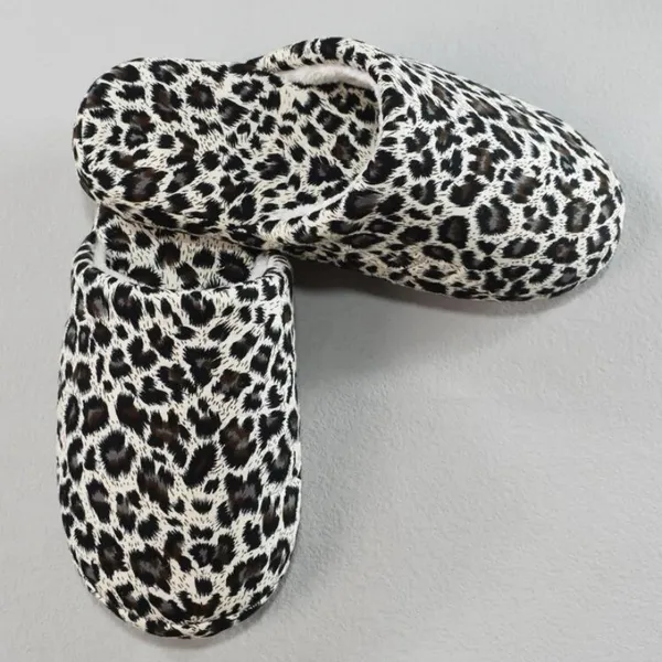 Leopard print slippers Size 6.5 - Image 2