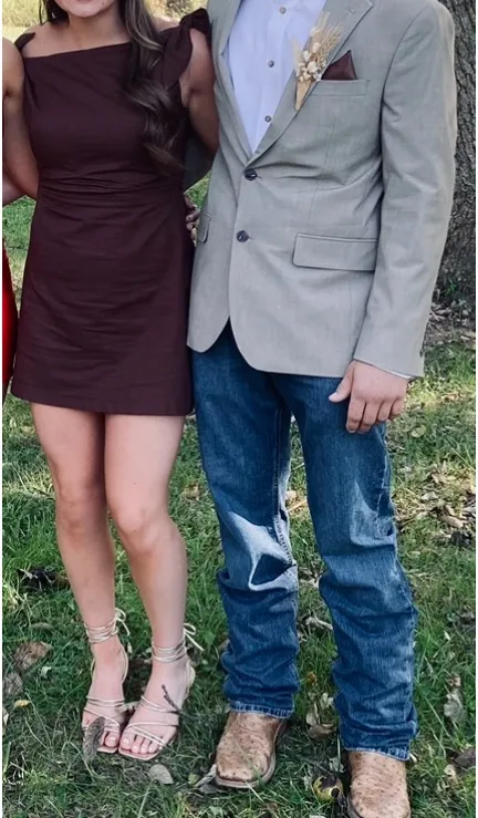 Corsage and boutonnière - Image 6