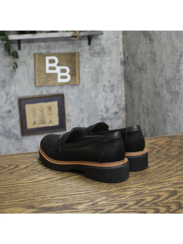 Clarks Westlynn Glow Penny Loafer 26184333 Black Leather 5M - Image 2