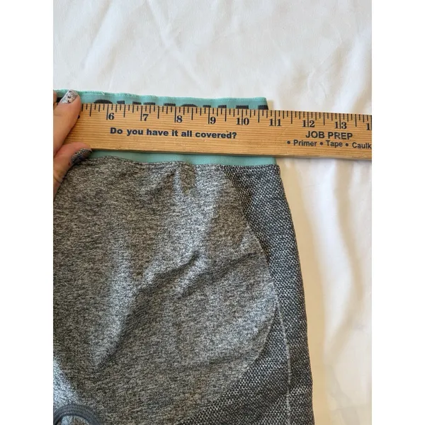 Gymshark grey bike workout stretch shorts size‎ small - Image 4