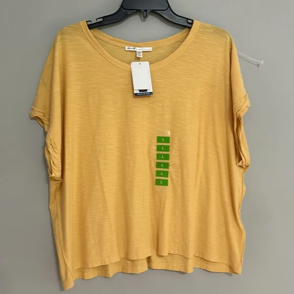 Seven 7 Shirt women's L Short Sleeve Tee Yellow - Image 3