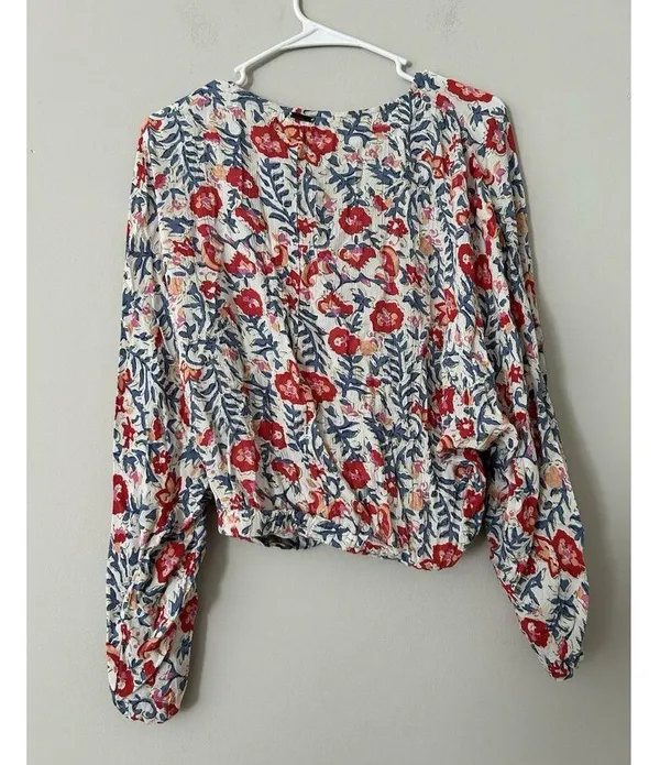 Billabong Safe Bet Surplice Top Floral V-Neck Boho Blouse Size Medium - Image 4