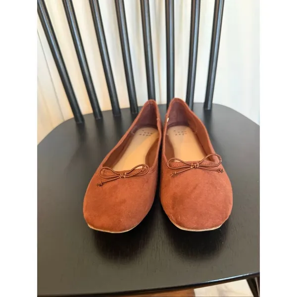 A New Day espresso brown Jackie faux suede flats size 6 - Image 3