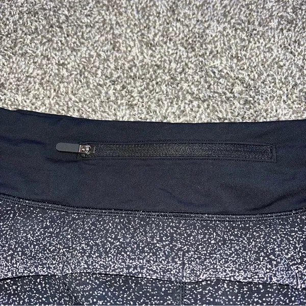 Lululemon Speed Up Short  Size 10 - Image 4