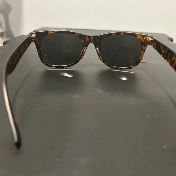 Tortoise Shell Sunglasses Brown - Image 5