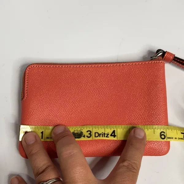 Coach small wristlet clutch‎ coral - Image 6