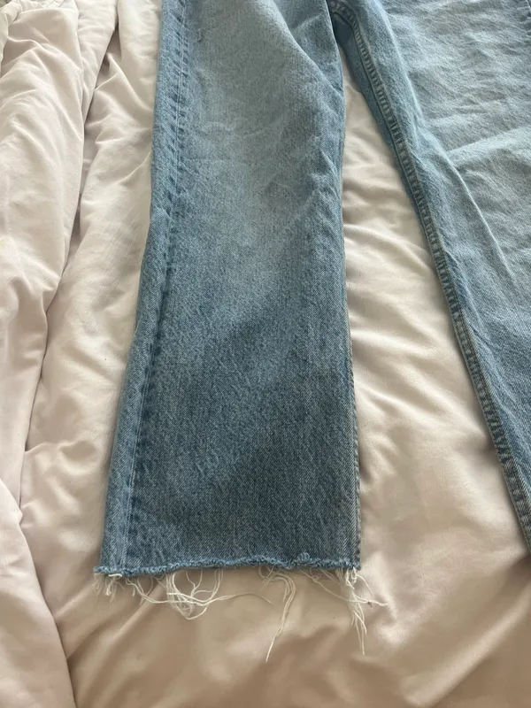 Zara Mom Fit Ankle Jeans - Image 3