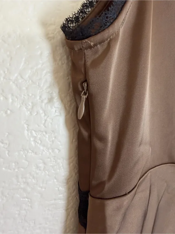 House Of Harlow 1960 Brown Satin Maxi Dress With Black Lace Trim size Large $198 - Image 14