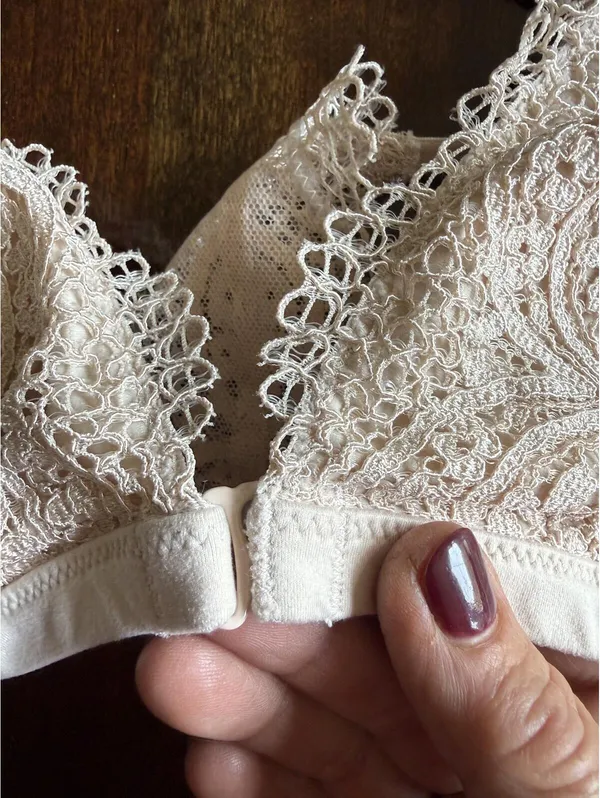 Victoria's Secret Body by Victoria Lace Bralette Cream Size S/P - Image 9