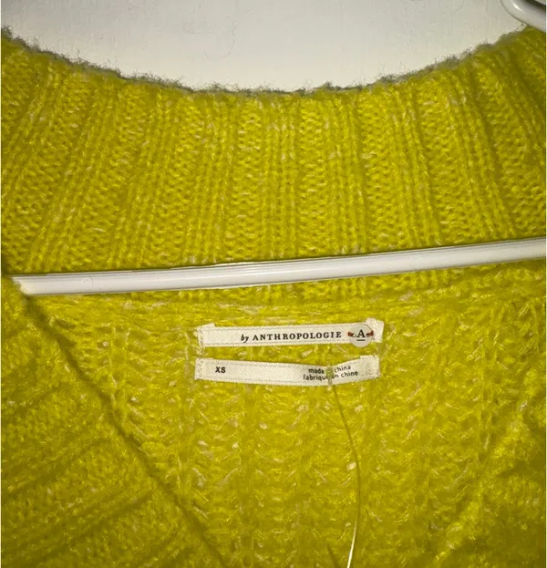 V-Neck Sweater Anthropologie - Image 2