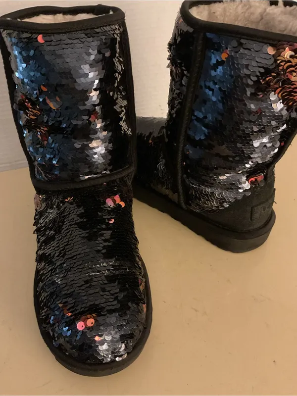 UGG women Black blue sparkle Sequin Classic Short Boots US 9 - Image 5