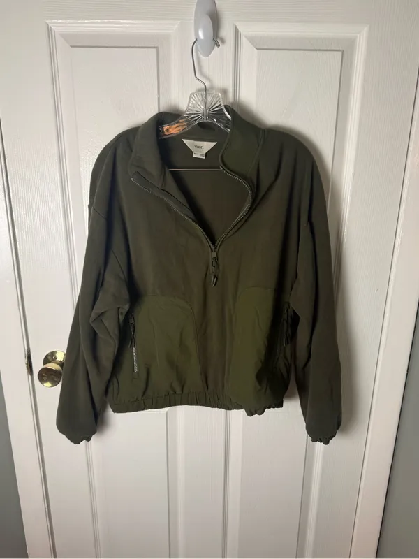 Vuori Aspen Half Zip in Olive M - Image 2