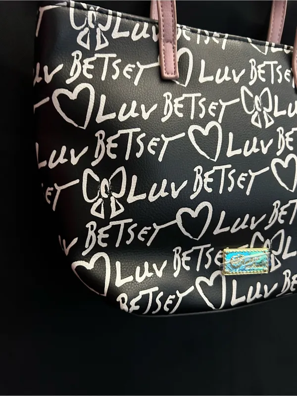 Betsey Johnson Graffiti Print Black Shoulder Bag With Pastel Striped Bow - Image 12