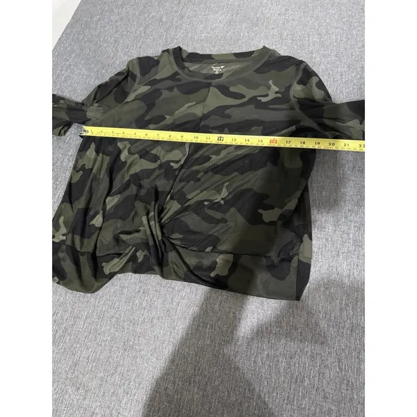 Old Navy Shirt Women's Active Breathe On Green Camo Twist Long Sleeve Top Sz XL - Image 9