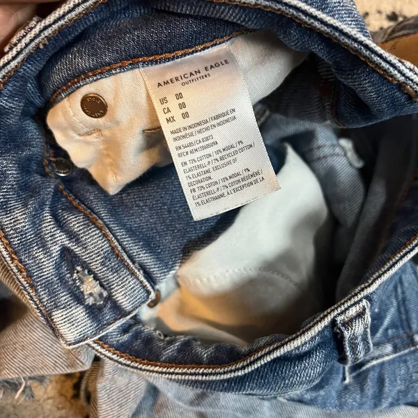 American Eagle Shorts - Image 3