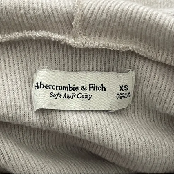 Abercrombie & Fitch Soft A&F Cozy Knit Sweatshirt - Image 4