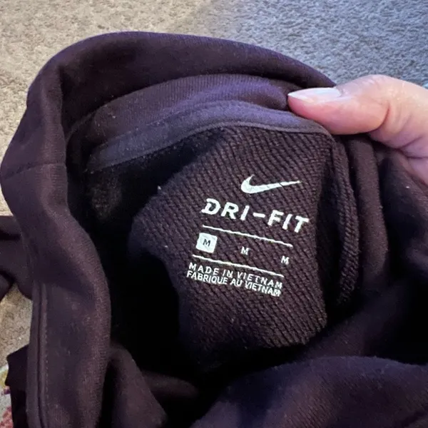 ‎Nike medium sweatshirt - Image 5