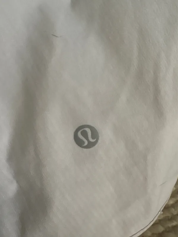 Lululemon Size 2 white hottie, hot style skirt - Image 5