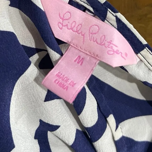 Lilly Pulitzer Silk Navy Blue Chevron Bird Print Blouse SZ M Boxy Fit Nautical - Image 4