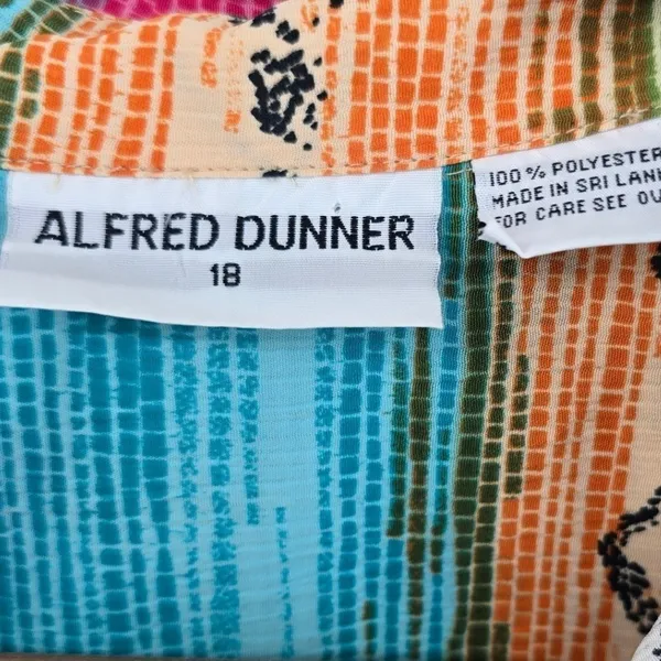 Alfred Dunner Top Womens 18 Vintage Multicolor Geometric Button-Down EUC - Image 2