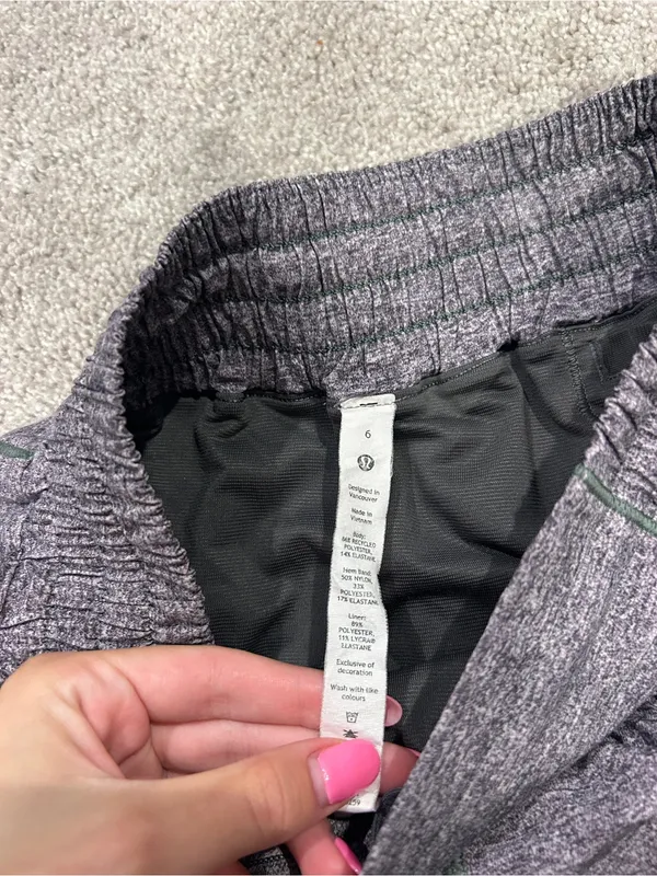 Lululemon Hotty Hot High Rise 4” - Image 3