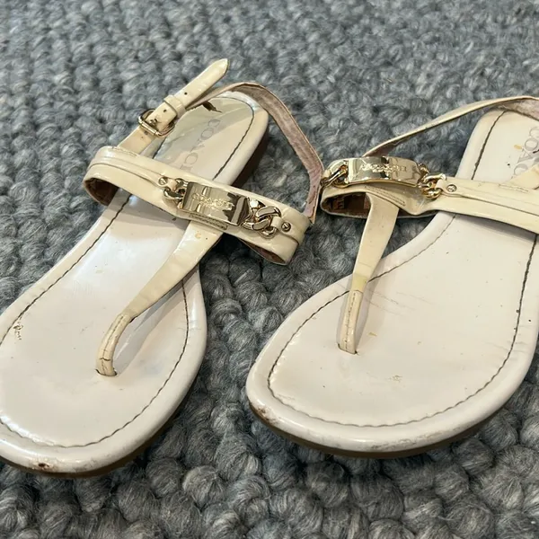Coach White Leather Thong Sandal Size 39.5 - Image 2