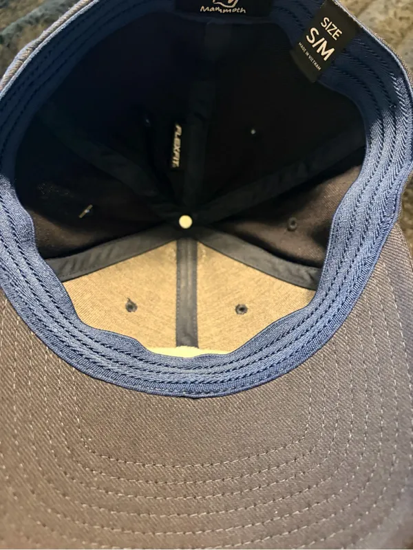 Mammoth Black Baseball Cap with Tag - Image 6