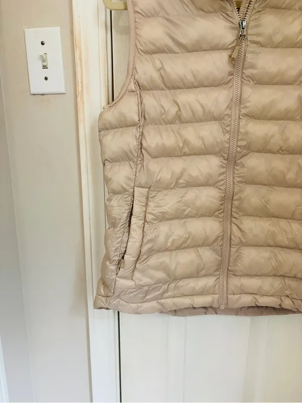 32 Degrees Heat Women’s Puffer Vest in Beige - Image 9