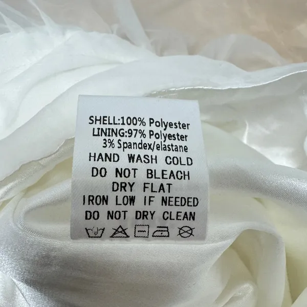 NWT‎ Akira Once Upon A Dream Ruffle Assymetric Maxi Skirt White Large Low High - Image 11