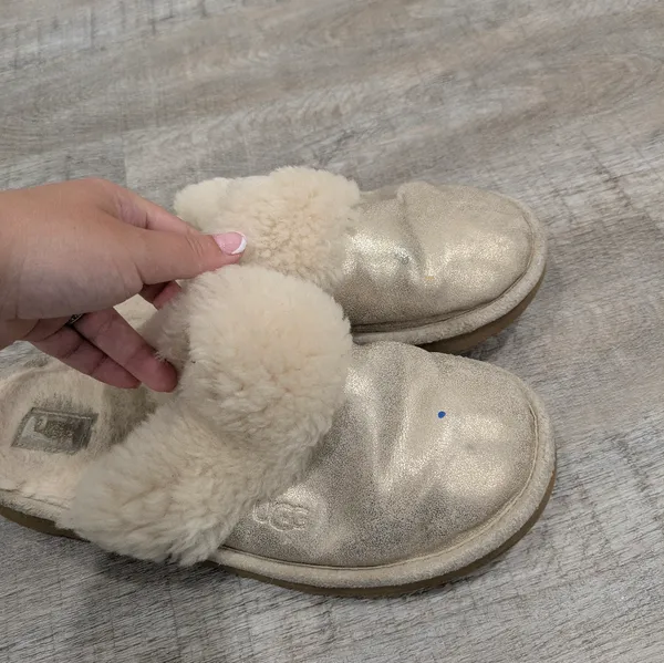 Ugg Gold Metallic Slippers Size 38 - Image 3