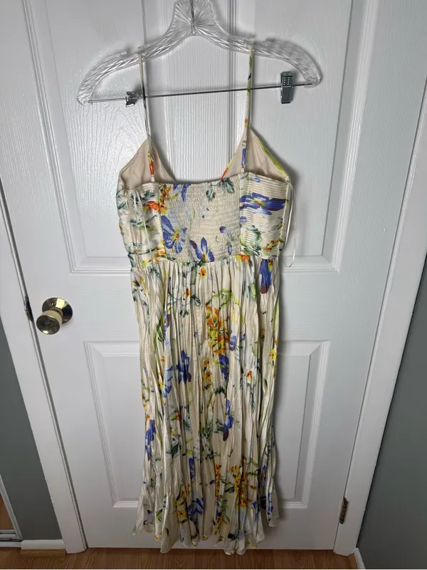 ASTR The Label Maeve Midi Dress in Multi Floral S - Image 4