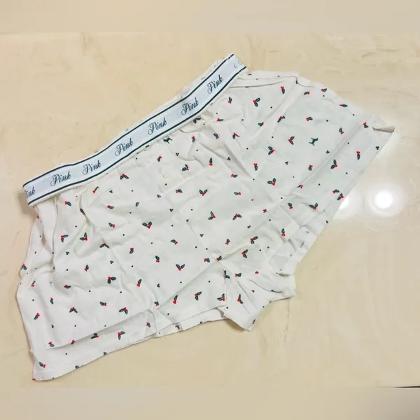 VS PINK Cotton Dorm Unlined Bralette & Flannel Pajama Shorts Cream Holly Print M - Image 5