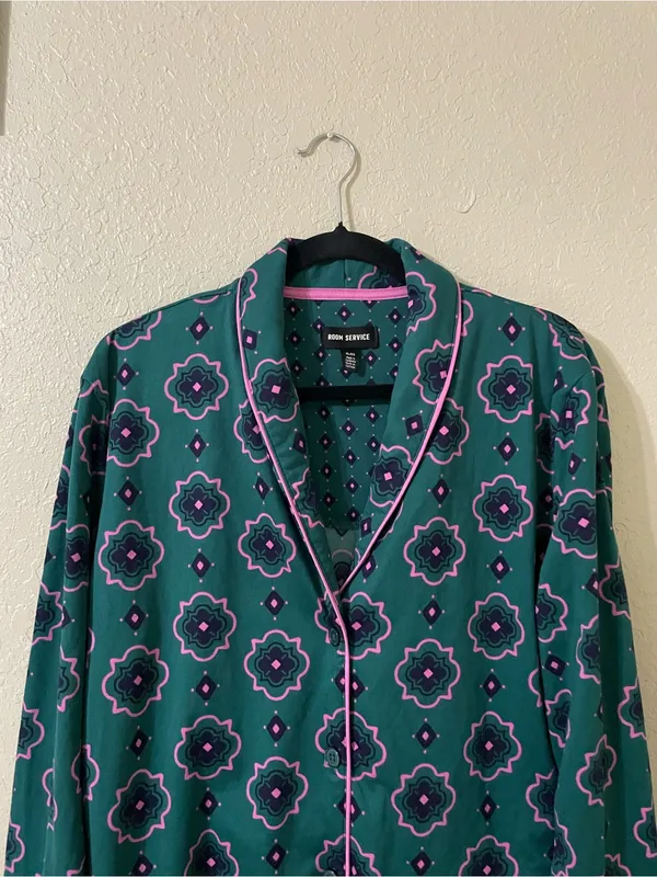 Room Service Geo Print Long Sleeve Pajama Sleep Top Size XL Green Pink Soft - Image 7