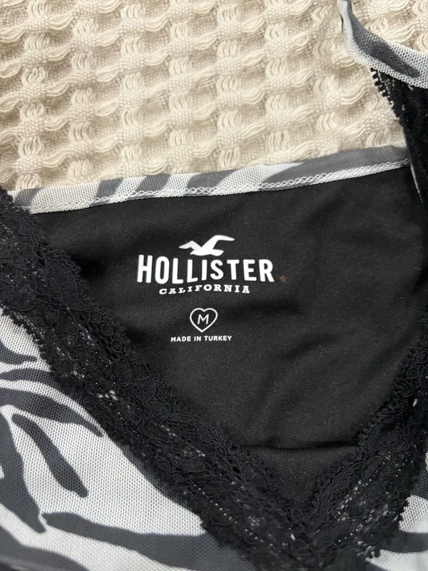 Hollister Top Tank - Image 2