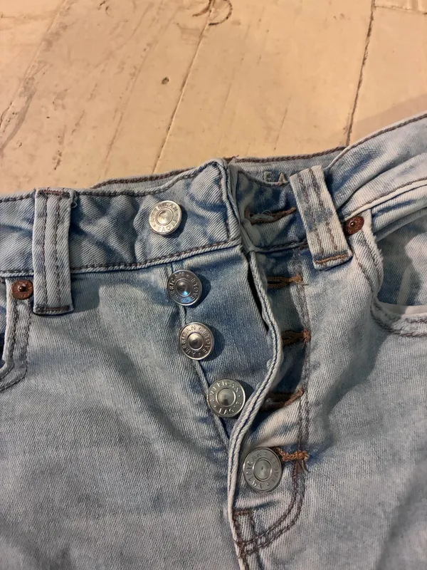 American Eagle Super High-Rise Light-Wash Flare Jeans - Image 4