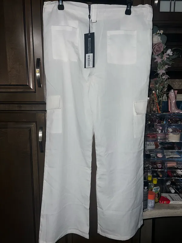 White Fox Boutique Headsprung Cargo Pants - Image 9