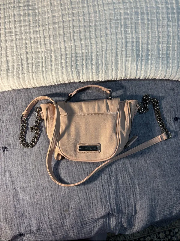 Steve Madden crossbody bag in pink blush with Silver Chain strap - Image 2