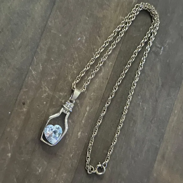 Gold tone pickleball crystal heart pendant necklace - Image 2